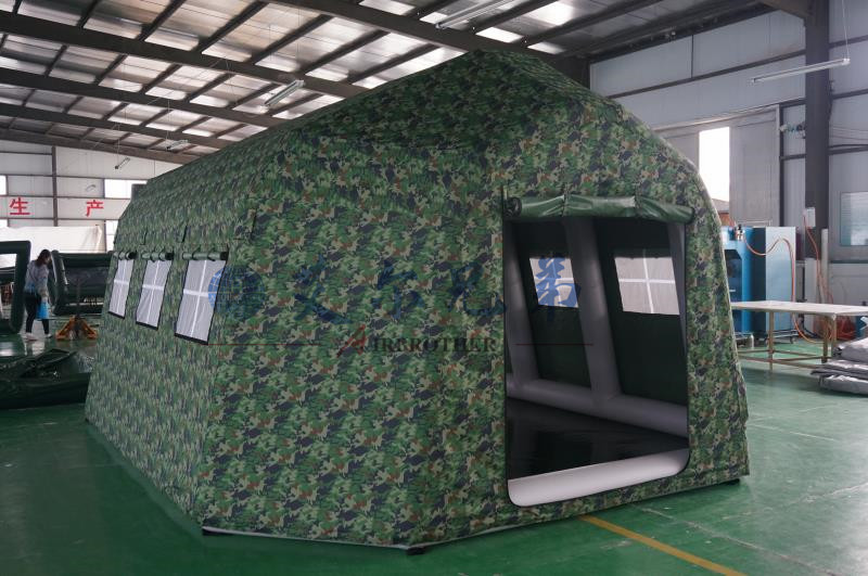 充氣帳篷與傳統金屬支架帳篷在使用方面有什么不同？